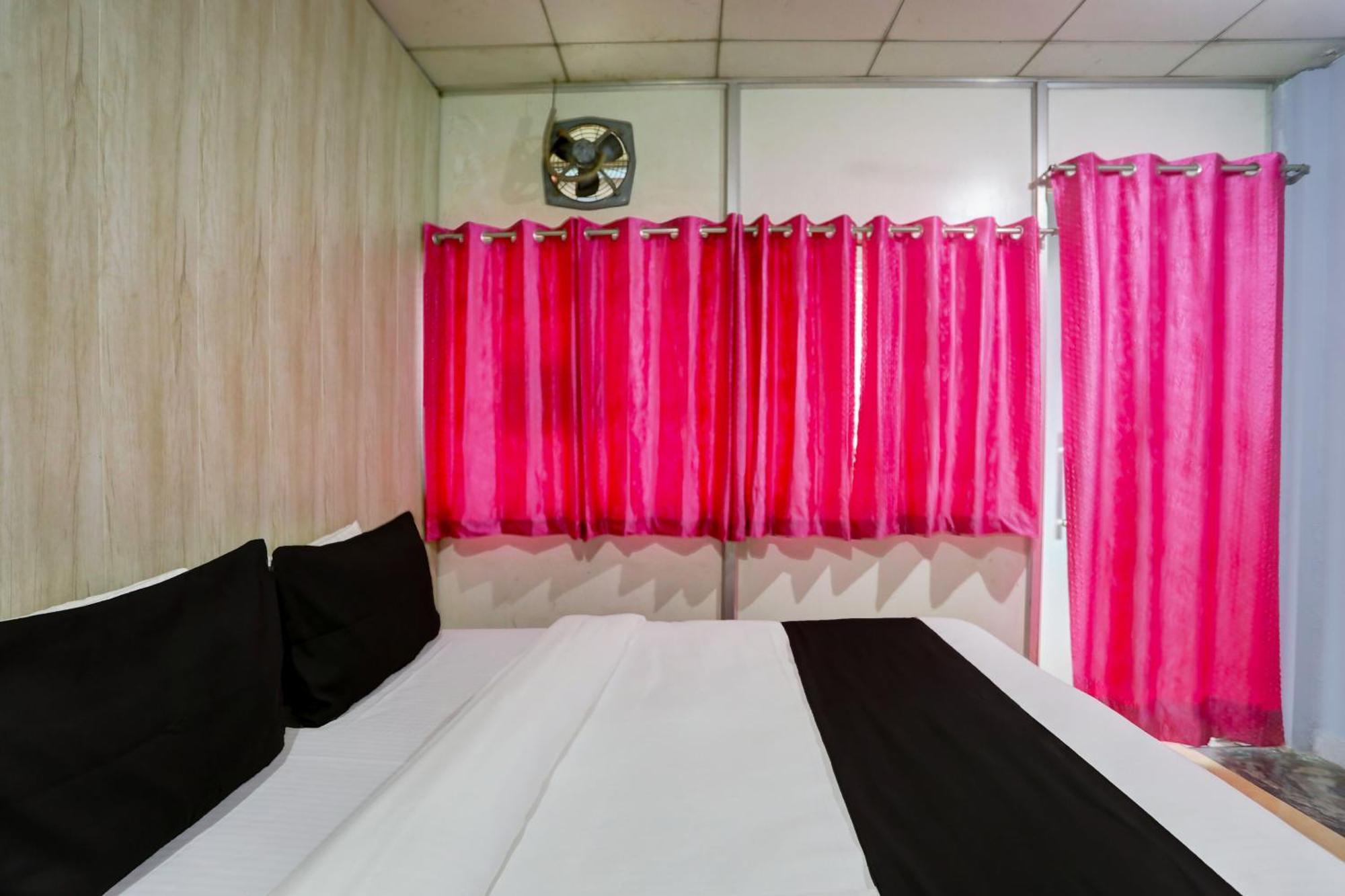 Collection O Harsh Hotel & Restaurant Bhiwadi Esterno foto