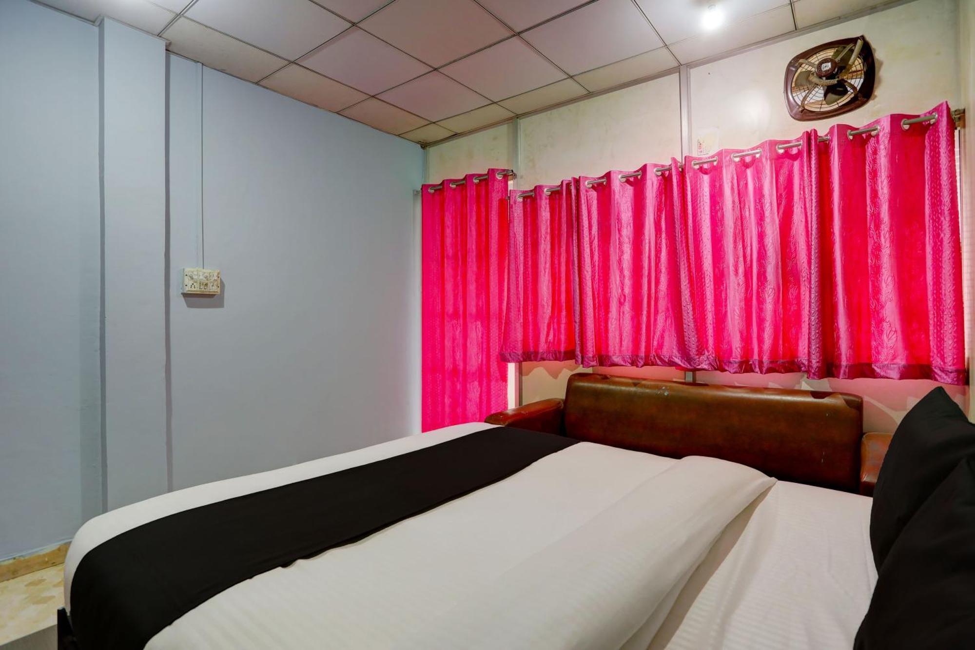 Collection O Harsh Hotel & Restaurant Bhiwadi Esterno foto